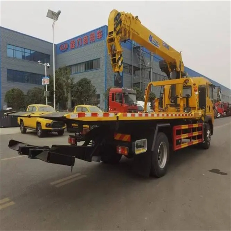 南川附近小随车吊出租电话，轻松解决搬运烦恼